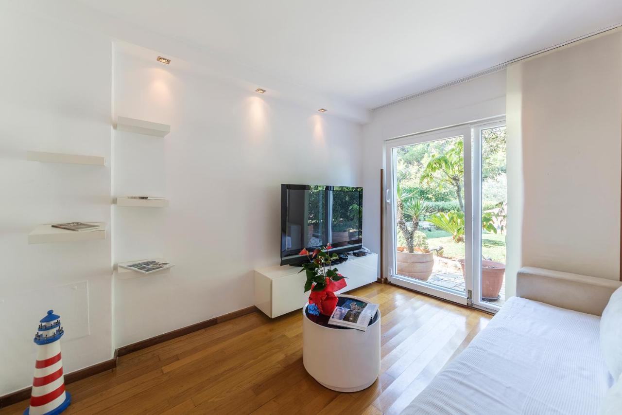 Apartments Villa Lungomare Pula Zewnętrze zdjęcie